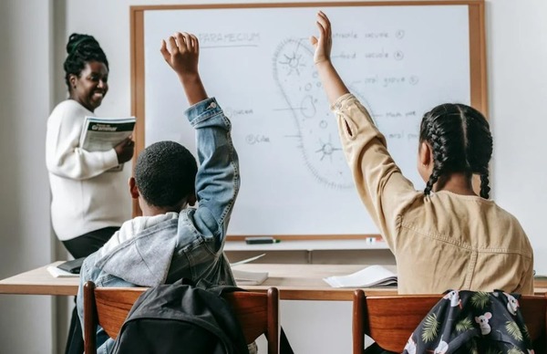 benefits of classroom mirroring