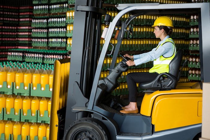 rugged-tablet-on-forklift-warehouse