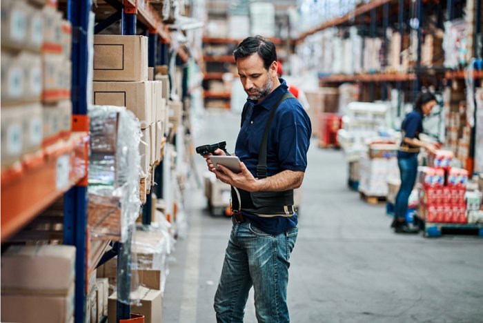 warehouse-rugged-tablet